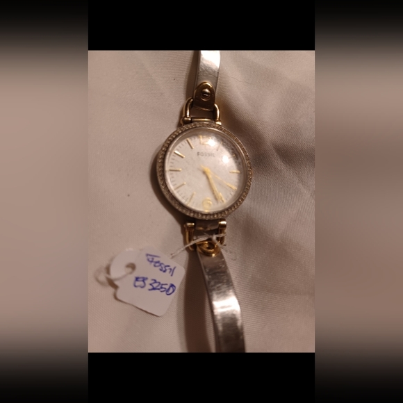 FOSSIL ES 3250 GOLD/SILVER BRACELET WATCH WITH CRYSTALS - Picture 3 of 8